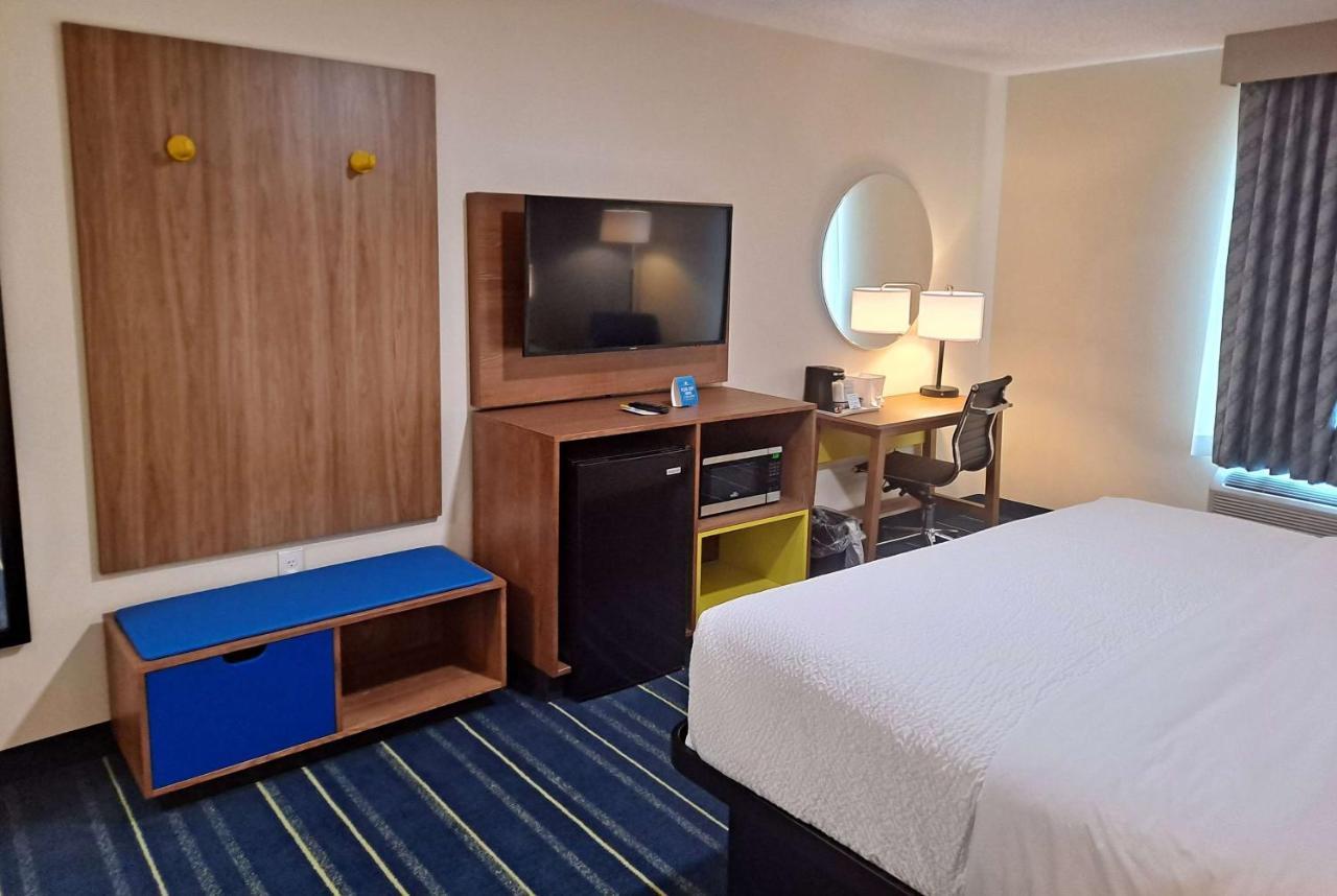 Days Inn By Wyndham Grayson מראה חיצוני תמונה